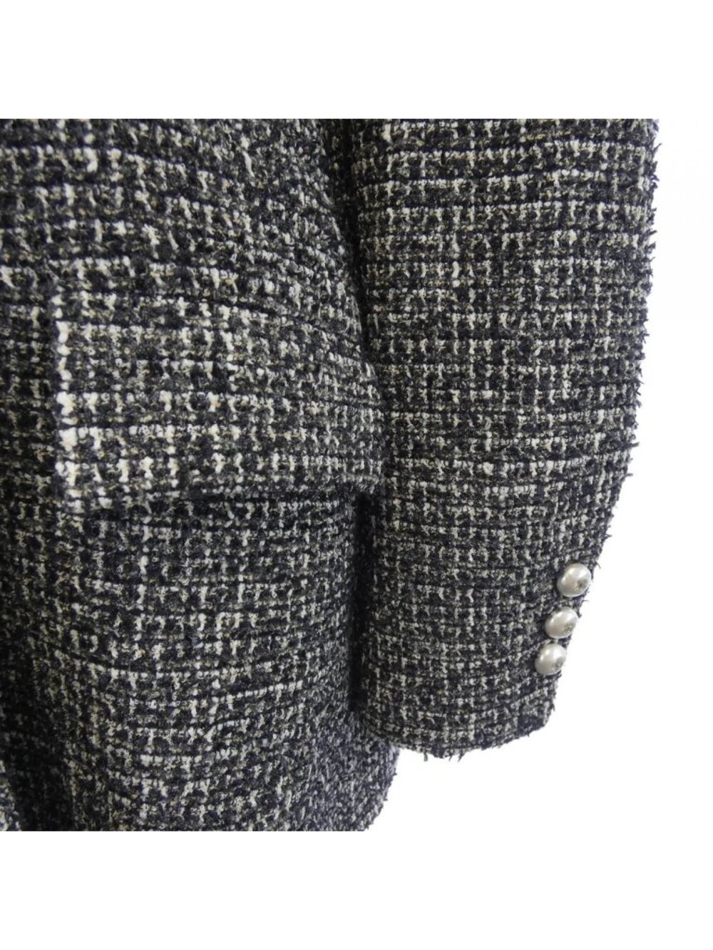 Chanel Jacket Gray - Picture 7 of 7